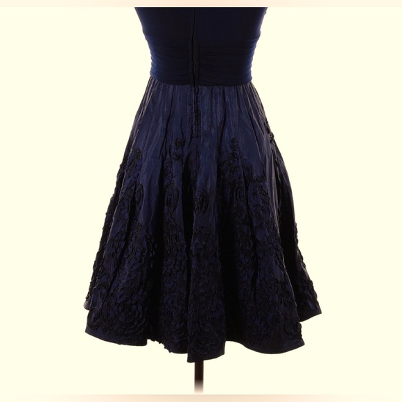 Adrianna Papell sleeveless fit and flare midi cocktail dress - Picture 2 of 7